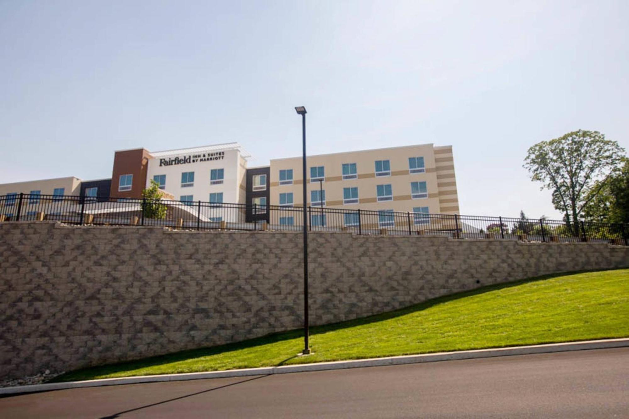 Fairfield Inn & Suites By Marriott Philadelphia Broomall/Newtown Square Zewnętrze zdjęcie